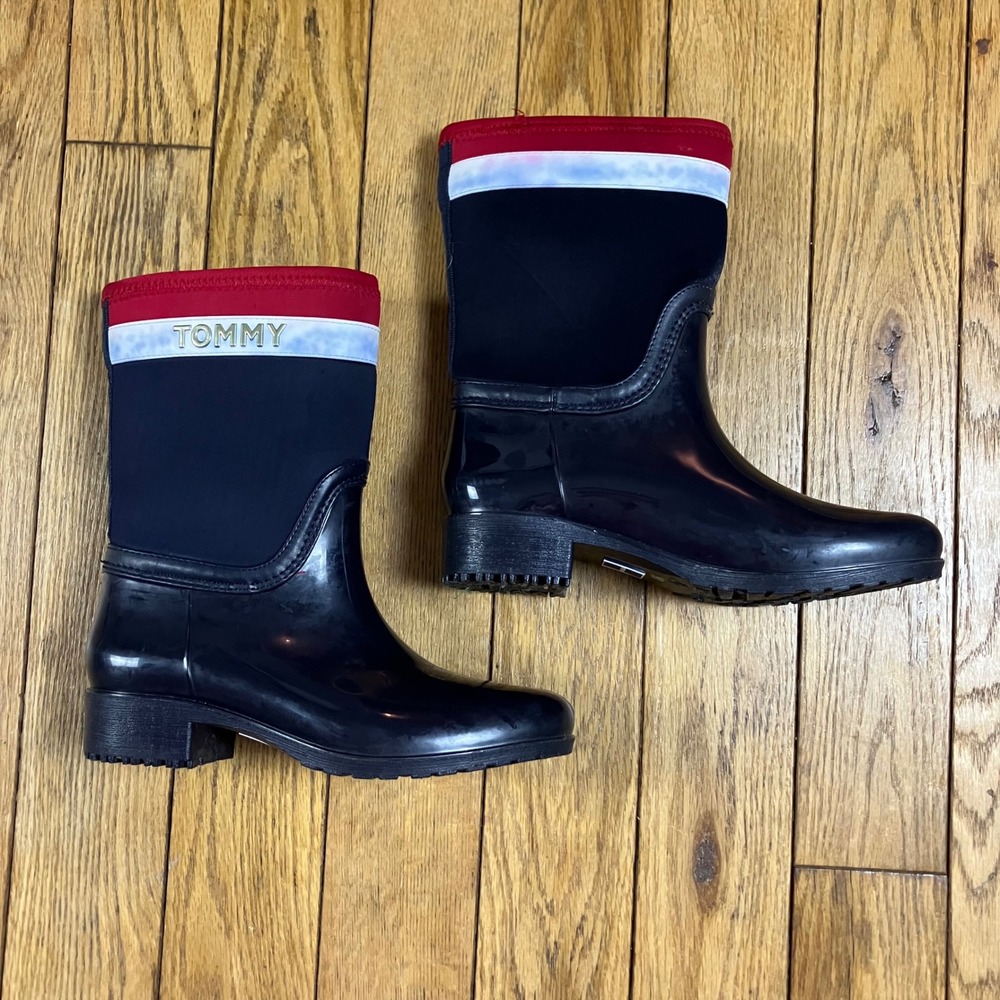 Tommy Hilfiger Womens Navy Blue Red White Rubber Rain Boots Size 6 Lug Sole